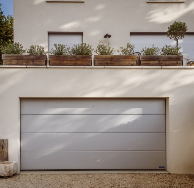 porte de garage sectionnelles plafond à Breuil-le-Vert près de Clermont dans l'Oise 60